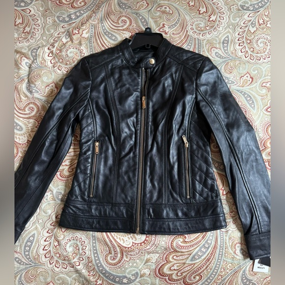 🌟 NWT Guess, Genuine Leather Jacket, Black, size XS🌟 - Picture 2 of 9